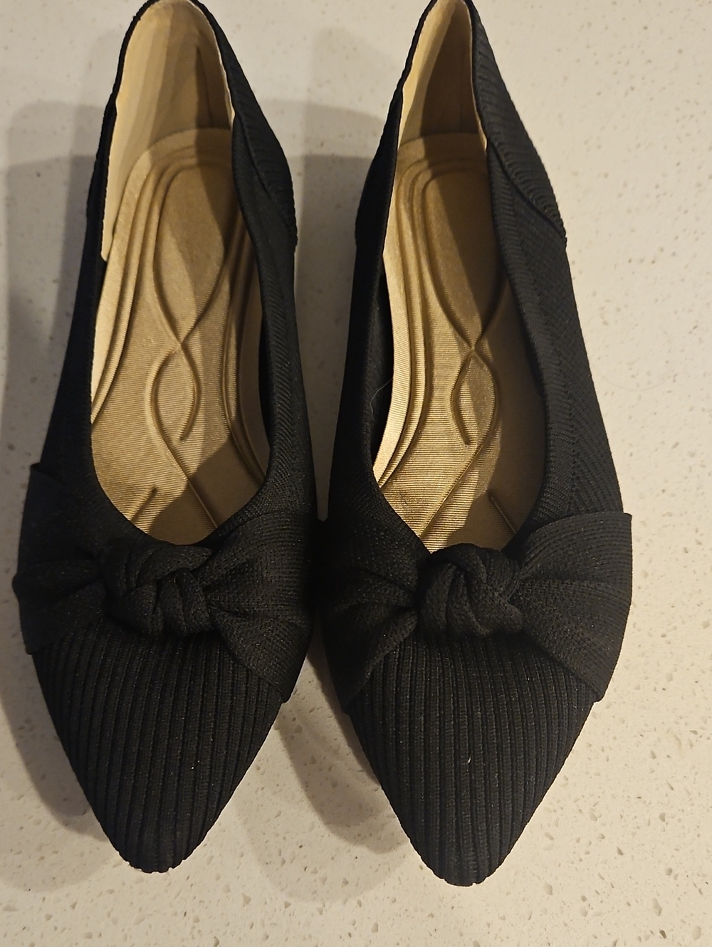 Black Women’s Pointed Toe Knot Flats